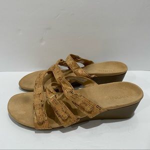 Vionic Womens Size 10 Triple Strap Slide Wedge Sandals TVW4404